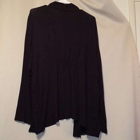 Cardigan - Picture 2 of 5